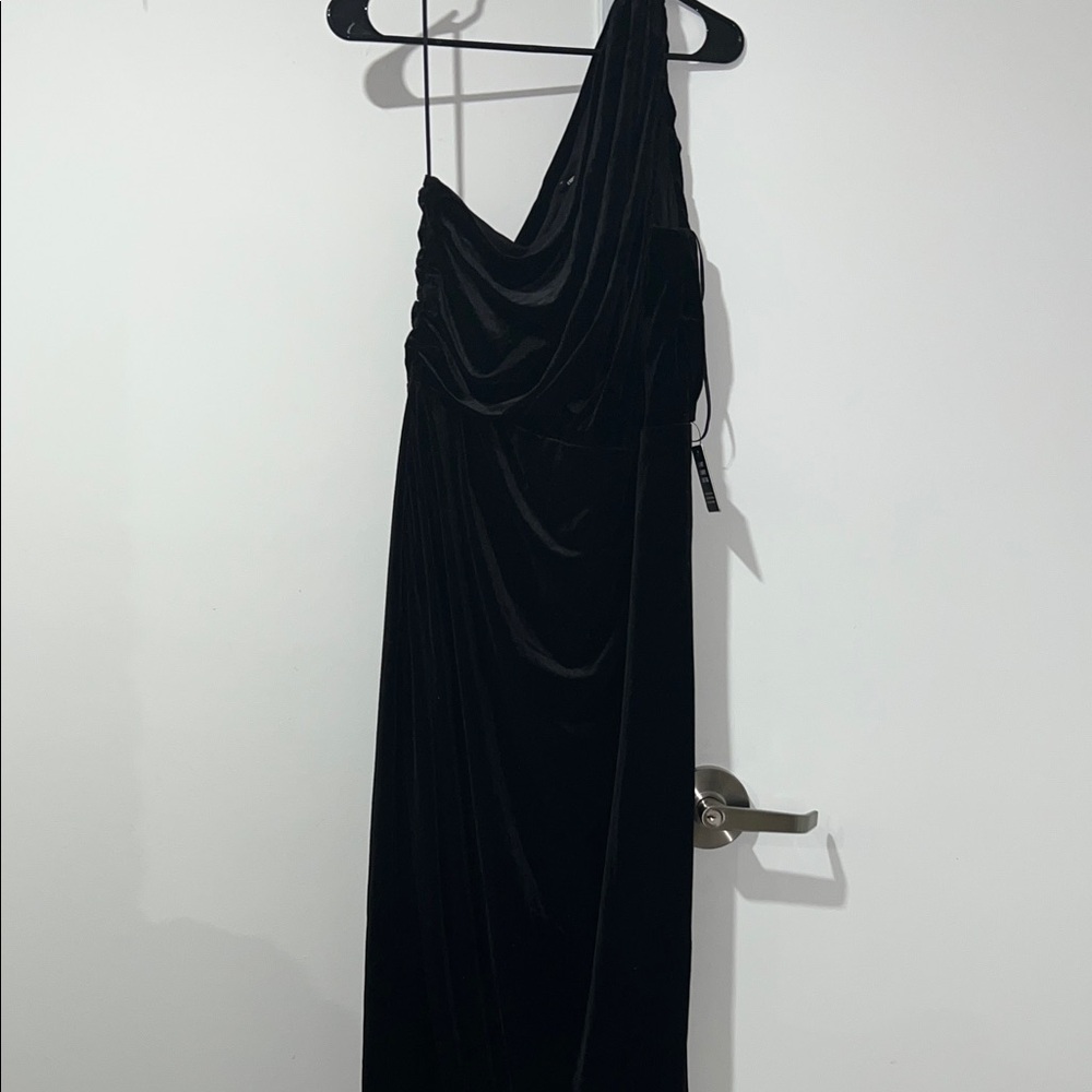 Express Black One-Shoulder Dress